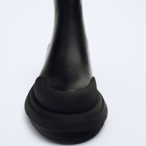 Zara RUBBERIZED TOE LEATHER ANKLE BOOTS - Picture 3 of 9